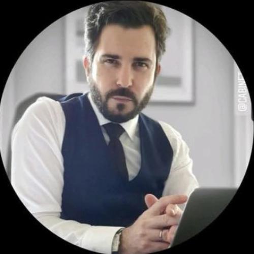 Maître Yann Lorang