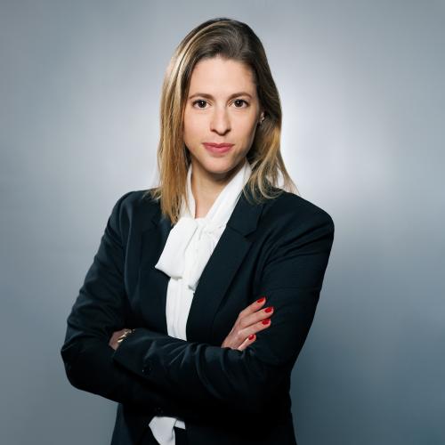 Maître Aline Macron