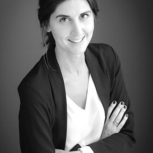 Julie Falcon De Longevialle