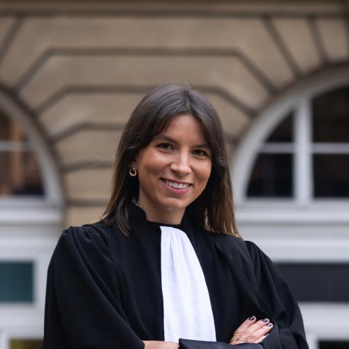 Maître Théa Fourdrinier