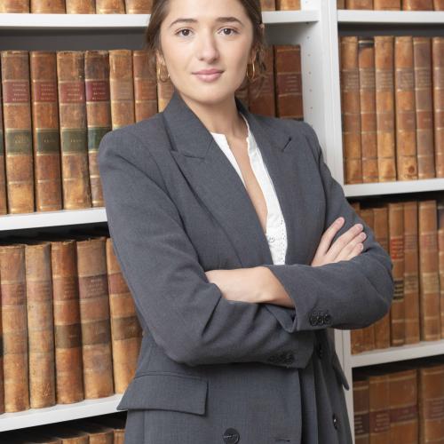 Maître Mathilde Bekkat