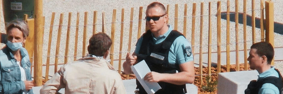contrôle de police dans la rue